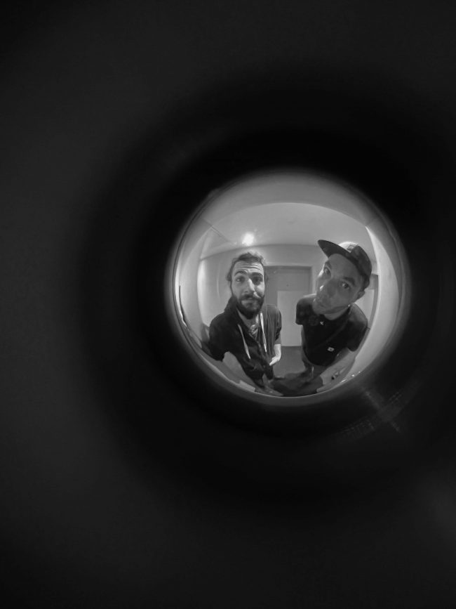 Making Of Aufnahmen vom Filmdreh für ACS Group. Blick durch den Türspion